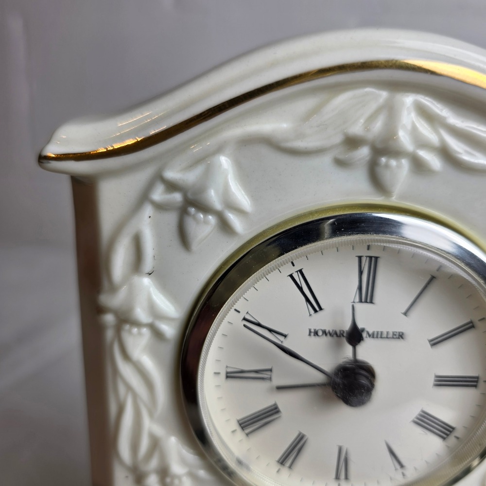 Vintage Howard Miller Ivory Porcelain Floral Clock Gold Roman Numeral Quartz - Picture 2 of 10